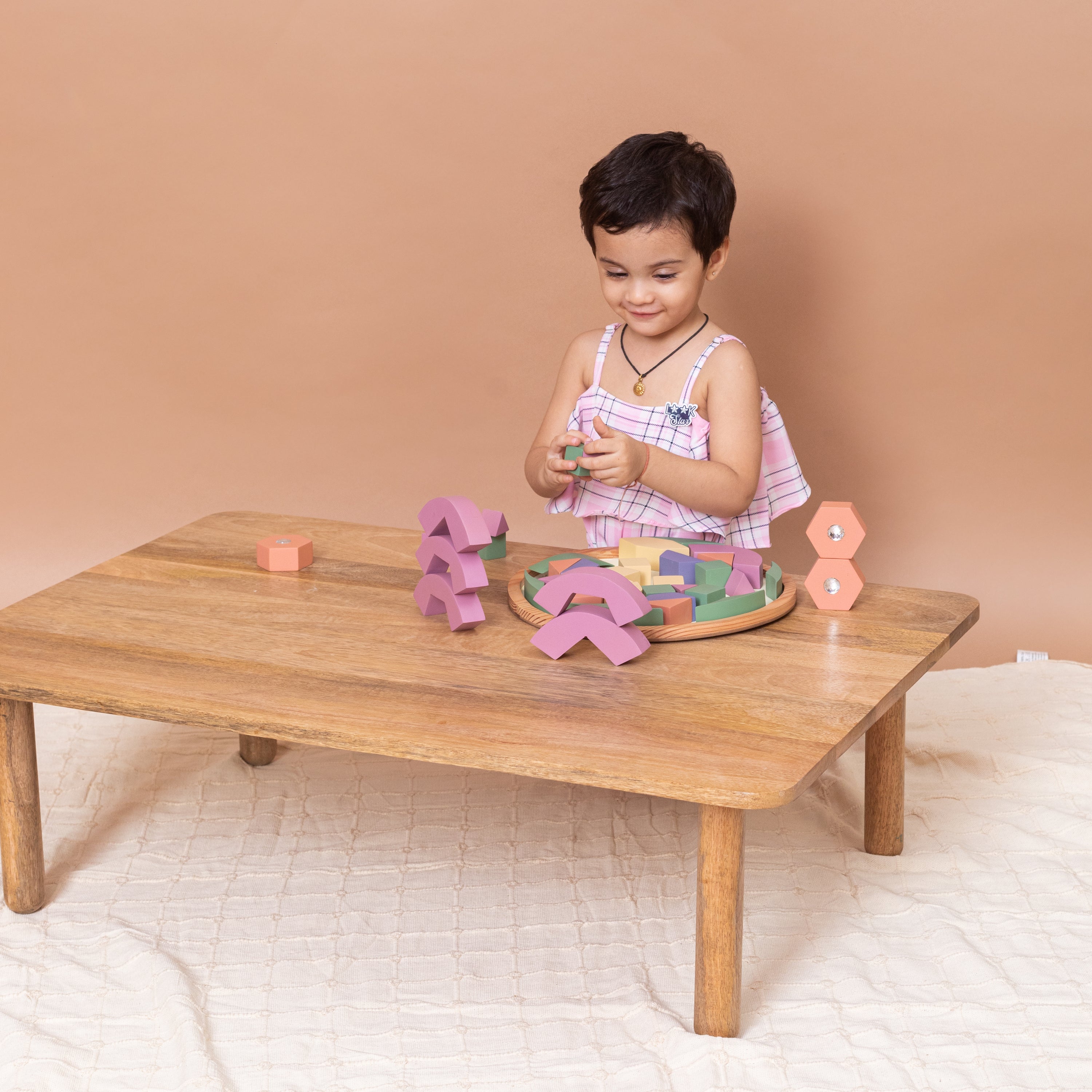 Kids floor table new arrivals